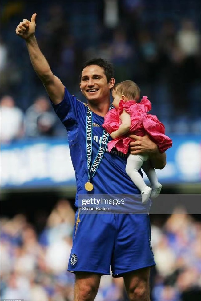 猎鹰队场上统领稳健，成为球队中流砥柱