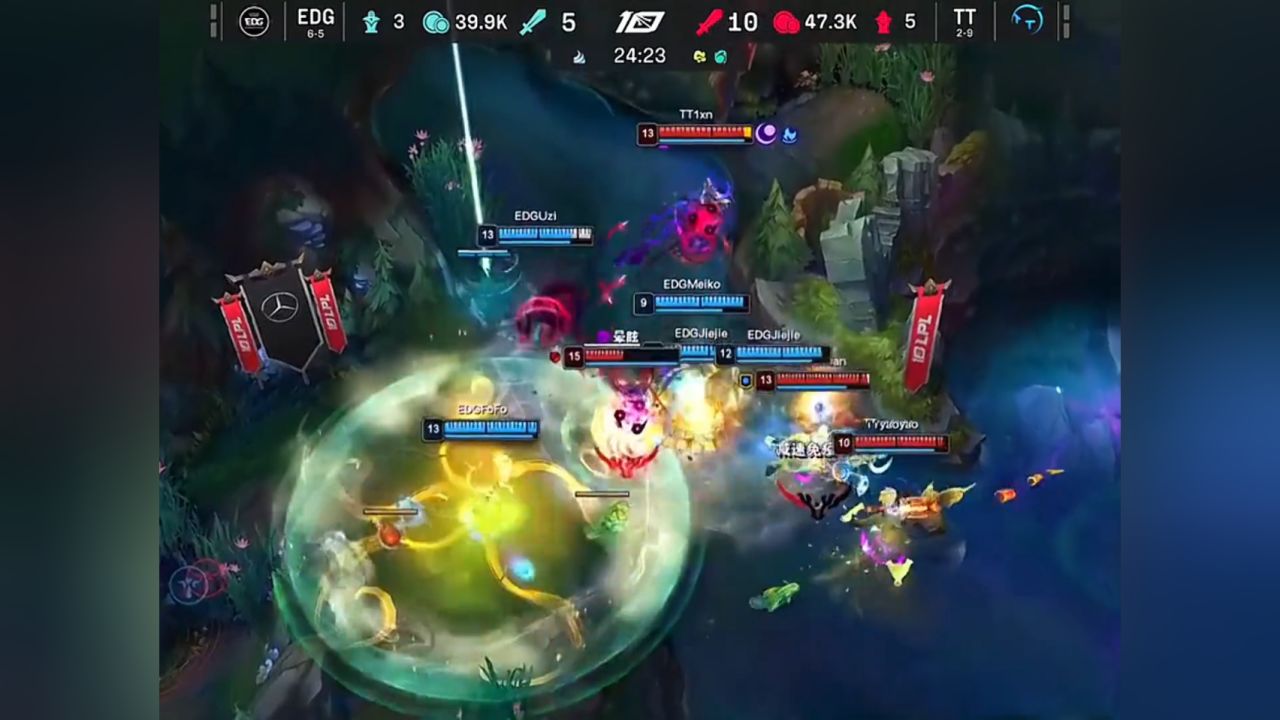 Uzi重要时刻险胜，DWG带队取胜！的简单介绍