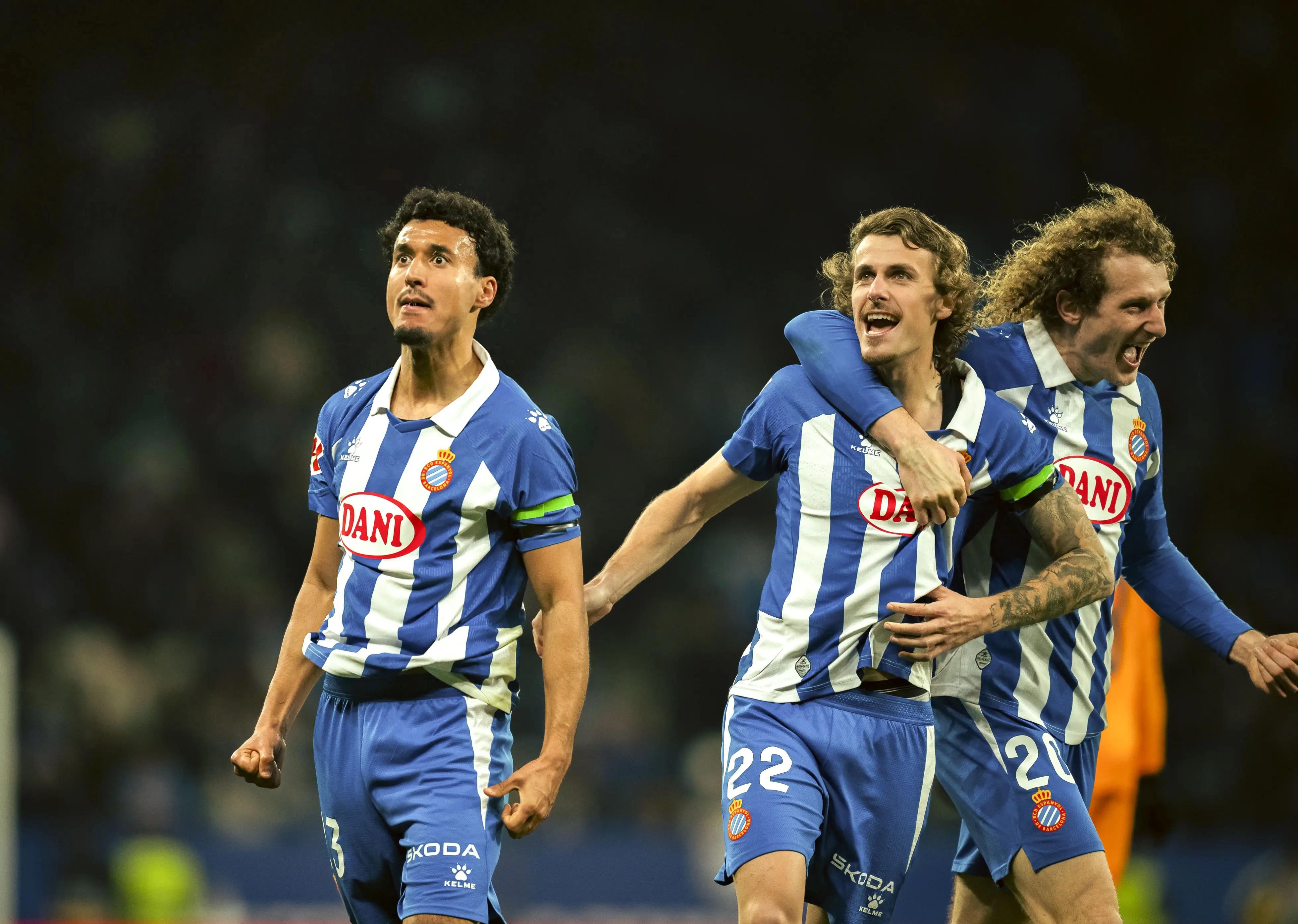 英超常规赛激情夜!梅西里突外投,密尔沃基雄鹿绝杀皇家马德里 英超常规赛激情夜!梅西里突外投,密尔沃基雄鹿绝杀皇家马德里