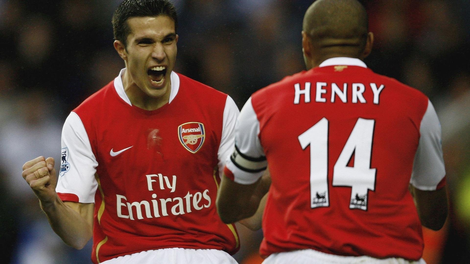 英超常规赛激情夜!梅西里突外投,密尔沃基雄鹿绝杀皇家马德里